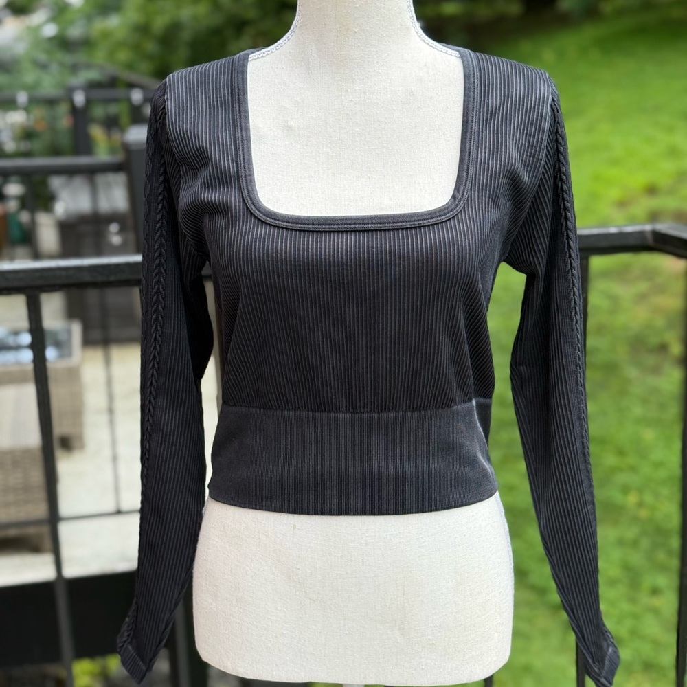 NWT Aerie Offline Crop Long Sleeve Size XL